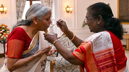 Budget 2025: మధ్య తరగతికి భారీ ఉపశమనం, నిర్మలా సీతారామన్ ఎవరికి ఏమిచ్చారో పూర్తి డిటైల్స్