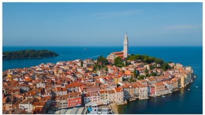 വരൂ, ലോകത്തിലെ ഏറ്റവും ചെറിയ നഗരത്തിലേക്ക്...; ആകെയുള്ളത് 52 താമസക്കാർ, 20 കെട്ടിടങ്ങൾ, ഒരേയൊരു റോഡും മാത്രം