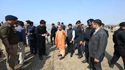 CM Yogi inspects Sangam Nose, interacts with devotees ahead of Basant Panchami Snan