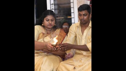 12 வருட போராட்டம்; சென்னையில் சொந்த வீடு வாங்கி குடியேறிய விஜய் டிவி சரத்! ரசிகர்கள் வாழ்த்து!