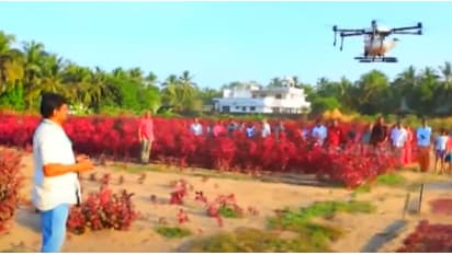 ഇനി മരുന്നടിക്കാനും ഡ്രോൺ, ഒരേക്കർ സ്ഥലത്ത് വളമിടാൻ മിനിട്ടുകൾ മാത്രം; കാഞ്ഞങ്ങാട് സ്പ്രേ പരീക്ഷണം