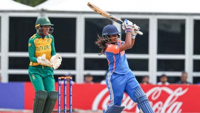 തൃഷയുടെ ഓള്റൗണ്ട് പ്രകടനം! ദക്ഷിണാഫ്രിക്കയെ തകര്ത്തു, അണ്ടര് 19 വനിതാ ലോകകപ്പ് ഇന്ത്യ നിലനിര്ത്തി