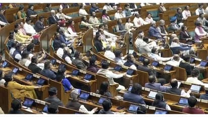 കേന്ദ്ര ബജറ്റ്: പ്രതിഷേധവുമായി പ്രതിപക്ഷം; കേരള എംപിമാര് ഗാന്ധിപ്രതിമയ്ക്ക് മുന്നില് പ്രതിഷേധിക്കും