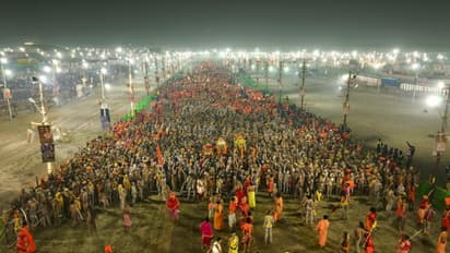 Australian couple takes holy dip in Triveni, extends best wishes to CM Yogi for world's largest event