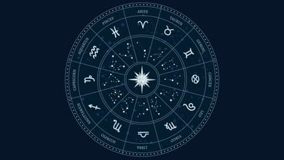 பிப். 8, 2025 ராசிபலன்: யாருக்குக் காதல் கைகூடும், யாருக்குப் புது வீடு கிடைக்கும்?