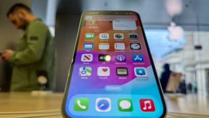 2024ലെ രാജാവ് ഐഫോണ് 15; ഏറ്റവും കൂടുതല് വിറ്റഴിഞ്ഞ 10 സ്മാര്ട്ട്ഫോണുകളില് ഏഴും ആപ്പിളിന്റെത്