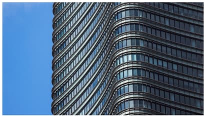 കാഴ്ചയില് 39 നിലകളുള്ള ഒരു കെട്ടിടം, ഉള്ളില് 20,000 പേര് ജീവിക്കുന്നു; 'മിനി സിറ്റി' ആയിമാറിയ കെട്ടിടം