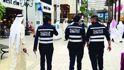 കുവൈത്തിൽ യൂണിഫോം ധരിച്ച് ഈ പൊതു സ്ഥലങ്ങളിൽ പൊലീസ് ഉദ്യോഗസ്ഥർക്ക് പ്രവേശനം നിരോധിച്ചു