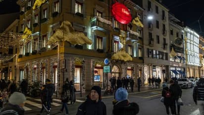 ചുമ്മാതൊന്ന് കയറിനോക്കിയാൽ പോലും ലക്ഷങ്ങൾ പൊടിയും, ലോകത്തിലെ ഏറ്റവും ചെലവേറിയ ഷോപ്പിംഗ് സ്ട്രീറ്റ്