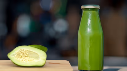 पोषक आहार: कच्च्या पपईच्या रसाचे फायदे
