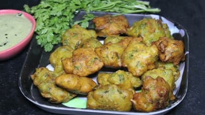 soft crispy and tasty gilki pakoda recipe