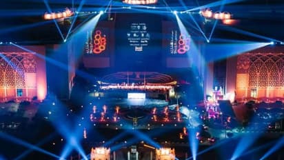 വെളിച്ചത്തിന്റെ വിസ്മയമൊരുക്കി ഷാർജ ലൈറ്റ് ഫെസ്റ്റിവലിന് തുടക്കം