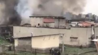 നഗരം പിടിക്കാനൊരുങ്ങി കലാപകാരികൾ, വനിതാ ജയിലിലേക്ക് കയറി തടവുകാരുടെ അക്രമം, വെന്തുമരിച്ചത് നൂറിലേറെ തടവുകാർ