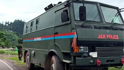 Crime News: পুলিশি অত্যাচারে আত্মহত্যা যুবকের! ভয়ঙ্কর উত্তপ্ত জম্মু-কাশ্মীর