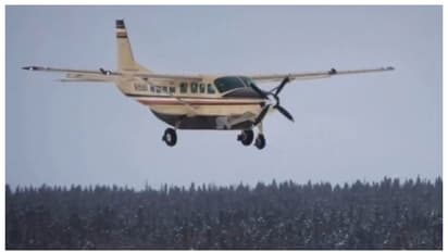 Flight tracker captures moment Bering Air plane carrying 10 vanished over Alaska (WATCH)