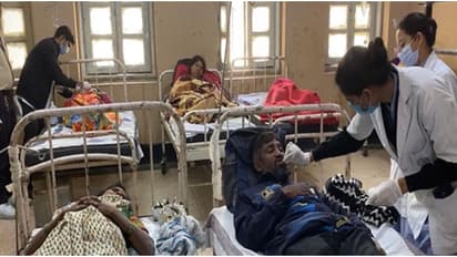 ഇൻഡോറിൽ വാഹനാപകടം; ബൈക്കും മിനി ബസും ടാങ്കറും കൂട്ടിയിടിച്ചു, 6 പേർക്ക് ദാരുണാന്ത്യം, 16 പേർക്ക് പരിക്ക്