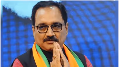 തലസ്ഥാനത്ത് വിജയാഘോഷം തുടങ്ങി ബിജെപി, മുഖ്യമന്ത്രിയാരെന്ന് കേന്ദ്ര നേതൃത്വം തീരുമാനിക്കുമെന്ന് ദില്ലി അധ്യക്ഷൻ