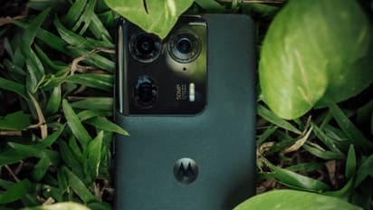 50 എംപി സെല്‍ഫി ക്യാമറ, 64 എംപി ടെലിഫോട്ടോ, 125 വാട്സ് ചാർജിംഗ്; മോട്ടോറോള എഡ്‍ജ് 50 അൾട്രായ്ക്ക് വന്‍ ഓഫര്‍