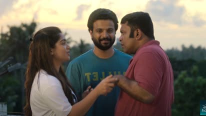 'മിഥുന'വും 'വരവേല്പ്പും' ഒരുമിച്ച് സംഭവിച്ചാല്; 'ലവ് അണ്ടര് കണ്സ്ട്രക്ഷന്' വെബ് സിരീസ് ട്രെയ്ലര്