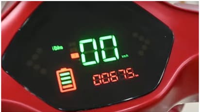 ഇടയ്ക്കിടെ പണി തന്ന് ഇലക്ട്രിക് സ്കൂട്ടർ, വാറന്‍റി പറഞ്ഞിട്ട് ബാറ്ററി മാറ്റി കൊടുത്തില്ല; കമ്പനിക്കെതിരെ വിധി