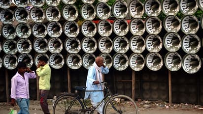 UP man uses rickshaw-mounted loudspeaker to clear air about his 'death': 'I am alive and safe'