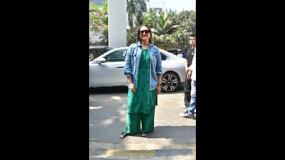 ಲೂಸ್‌ ಬಟ್ಟೆಯಲ್ಲಿ ಕಾಣಿಸಿಕೊಂಡ ಸೋನಾಕ್ಷಿ, ಗರ್ಭಿಣಿಯೆಂದು ಜ್ಯೂಮ್‌ ಹಾಕಿ ನೋಡಿ ಫ್ಯಾನ್ಸ್‌ ಕ್ಯೂರಿಯಾಸಿಟಿ! 