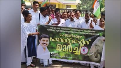 ക്ഷമയുടെ നെല്ലിപ്പലക കണ്ടു, വനം ഓഫീസ് കത്തിക്കാൻ മടിക്കില്ല, ഇനി തിരിച്ചടിക്കും; പ്രകോപന പ്രസംഗവുമായി ജോയ്