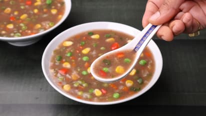 ಸೂಪ್ ರುಚಿ ಹೆಚ್ಚಿಸಲು ಮೂತ್ರ ಮಾಡಿದ ರೆಸ್ಟೋರೆಂಟ್ ಸಿಬ್ಬಂದಿ; 4 ಸಾವಿರ ಗ್ರಾಹಕರಿಗೆ ಪರಿಹಾರ ಕೊಟ್ಟ ಮಾಲೀಕ!