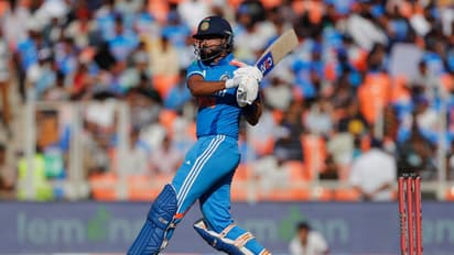 ಚಾಂಪಿಯನ್ಸ್ ಟ್ರೋಫಿ: ಮ್ಯಾಟ್ ಹೆನ್ರಿ ಮಾರಕ ದಾಳಿ, ಸ್ಪರ್ಧಾತ್ಮಕ ಮೊತ್ತ ಕಲೆಹಾಕಿದ ಭಾರತ!