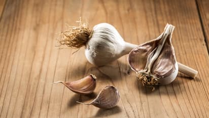 പതിവായി രണ്ട് അല്ലി വെളുത്തുള്ളി കഴിക്കൂ, ഗുണമറിയാം