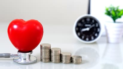 പ്രണയദിനത്തില് നിക്ഷേപിച്ചു തുടങ്ങാം; കമിതാക്കൾ അറിഞ്ഞിരിക്കേണ്ട നിക്ഷേപ മാർഗങ്ങൾ ഇതാ...