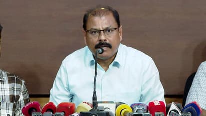 മെസിയെ എത്തിക്കാൻ പല കടമ്പകളുണ്ടെന്ന് യു ഷറഫലി; ഒളിമ്പിക് അസോസിയേഷൻ പ്രസിഡന്റിന്റെ പ്രസ്താവന നിരുത്തരവാദപരം