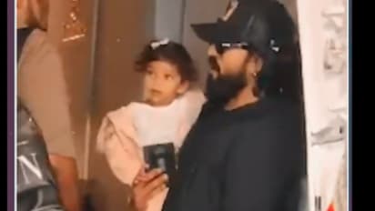 Klinkaara Look Leak: రామ్‌ చరణ్‌ అడ్డంగా దొరికిపోయాడు.. క్లీంకార లుక్‌ లీక్‌, ఎంత క్యూట్‌గా ఉందో 