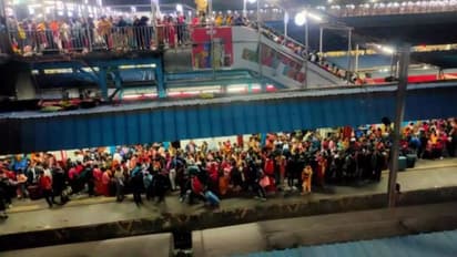 New Delhi station stampede: Politics erupts as Congress dubs Railway Minister Vaishnaw as 'besharam' (WATCH)