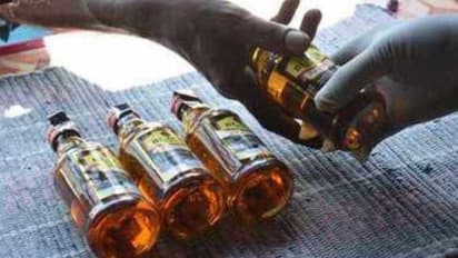 up Moradabad liquor discount crowd holi stock new excise policy