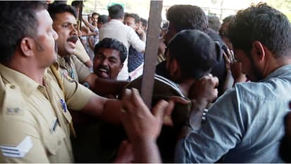 റോഡ് ഉദ്ഘാടനത്തെ ചൊല്ലി സംഘർഷം; എൽഡിഎഫ് പ്രവർത്തകനെതിരെ കേസ്, പ്രതിയെ തിരഞ്ഞ് എത്തിയപ്പോൾ നാടകീയ രംഗങ്ങൾ