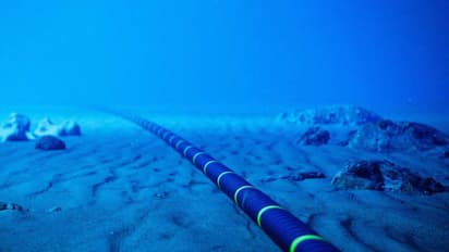 அமெரிக்கா டூ இந்தியா! கடலுக்கு அடியில் 50,000 கிமீ கேபிள்! மெட்டாவின் 'மெகா' திட்டம்!