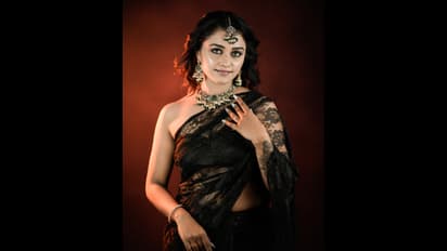 ಬ್ಲೌಸ್‌ ಹಾಕದೆ ಸೀರೆ ಧರಿಸಿದ ಧನುಶ್ರೀ; ಬ್ರೇಕಪ್ ಆದ್ಮೇಲೆ ಶೋಕಿ ಶುರು ಎಂದು ಕಾಲೆಳೆದ ನೆಟ್ಟಿಗರು 