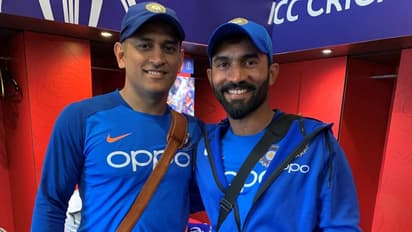 dinesh karthik dhoni