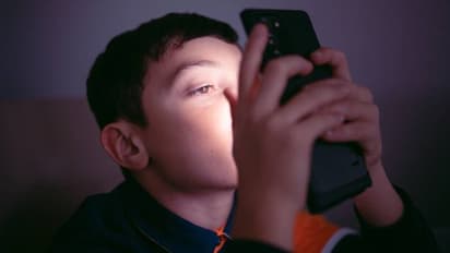 'പൊലീസ് അങ്കിൾ, എന്റെ വീട്ടിൽ ഒരു മോശം മനുഷ്യൻ വന്നു, എത്രയും പെട്ടെന്ന് എത്തണം'; കുട്ടിയുടെ ഫോൺകോൾ, നടന്നത്