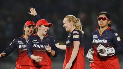 ಡಬ್ಲ್ಯುಪಿಎಲ್‌: ತವರಿನಲ್ಲಿ ಆರ್‌ಸಿಬಿಗೆ ಹ್ಯಾಟ್ರಿಕ್‌ ಸೋಲು!