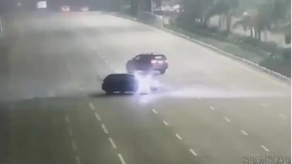 നമ്പർ പ്ലേറ്റ് ഊരിവെച്ചെങ്കിലും പണി കിട്ടിയത് സിസിടിവിയിൽ; അർദ്ധരാത്രി ഫോർച്യൂണറും ബിഎംഡബ്ല്യൂവുമായി അഭ്യാസം