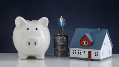 বিশ দশকে অর্থ ব্যবস্থাপনা ঠিক কেমন? টাকা-পয়সার ব্যাপারে সতর্ক থাকুন অবশ্যই