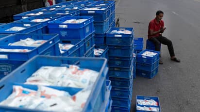 Milk Price: மக்களுக்கு அடுத்த ஷாக்! பால் விலை மீண்டும் கிடுகிடு... அரசு தலையிட முகவர் சங்கம் கோரிக்கை