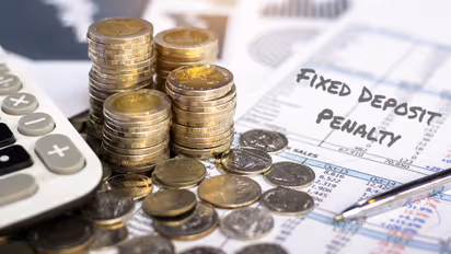 കാലാവധിയെത്തുന്നതിന് മുമ്പ് എഫ്ഡി പിന്വലിക്കാന് പ്ലാനുണ്ടോ; ബാങ്കുകൾ ഈടക്കുന്ന പിഴ ഇതാണ്