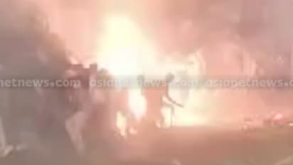 പടക്കം കാണികൾക്കിടയിൽ വീണ് പൊട്ടി; അരീക്കോട് 22 പേർക്ക് പരുക്ക്; അപകടം ഫുട്ബോൾ കളിക്കിടയിൽ