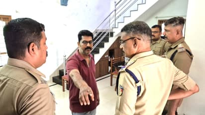 ഭര്‍ത്താവിന്റെ മര്‍ദ്ദനത്തെ തുടര്‍ന്ന് ഭാര്യ മരിച്ച സംഭവം; സോണിയെ വീട്ടിലെത്തിച്ച് തെളിവെടുപ്പ് നടത്തി