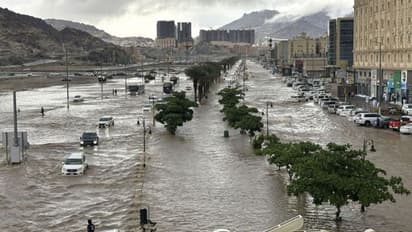 ಮರುಭೂಮಿ ರಾಷ್ಟ್ರ ಸೌದಿ ಅರೇಬಿಯಾದಲ್ಲಿ ಪ್ರವಾಹದ ಮುನ್ನೆಚ್ಚರಿಕೆ; ನಿಮ್ಮವರು ಹೇಗಿದ್ದಾರೆ ತಿಳಿದುಕೊಳ್ಳಿ!