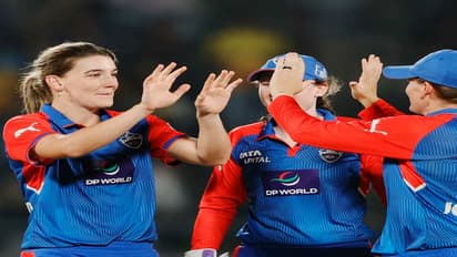 WPL 2025: உபி வாரியர்ஸ்சை டெல்லி கேபிட்டல்ஸ் வீழ்த்தியது எப்படி? கலக்கிய 2 வீராங்கனைகள்!