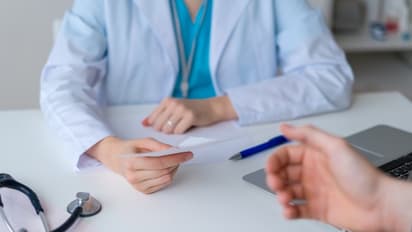 UPSC CMS २०२५: ७०५ सरकारी डॉक्टरच्या जागांसाठी अर्ज करा